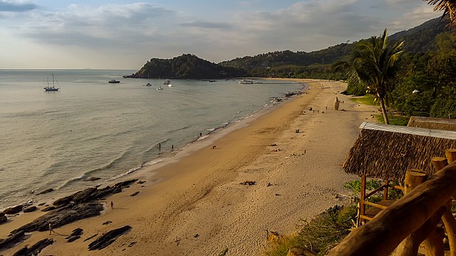 شاطئ با كانتيانج