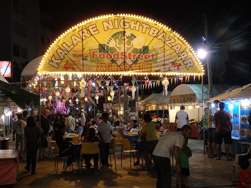 Ночной базар Каларе