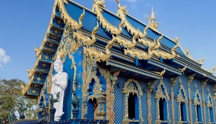 Ват Ронг Суеа Тен (Голубой храм)
