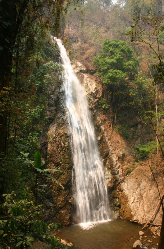 Водопад Кхун Корн