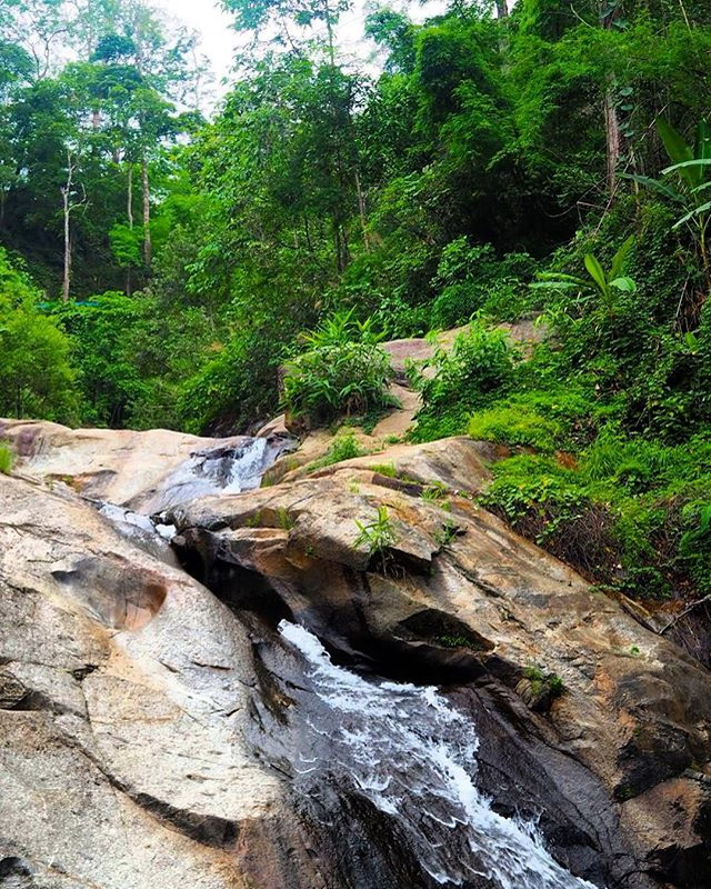 Водопад Мо Паенг