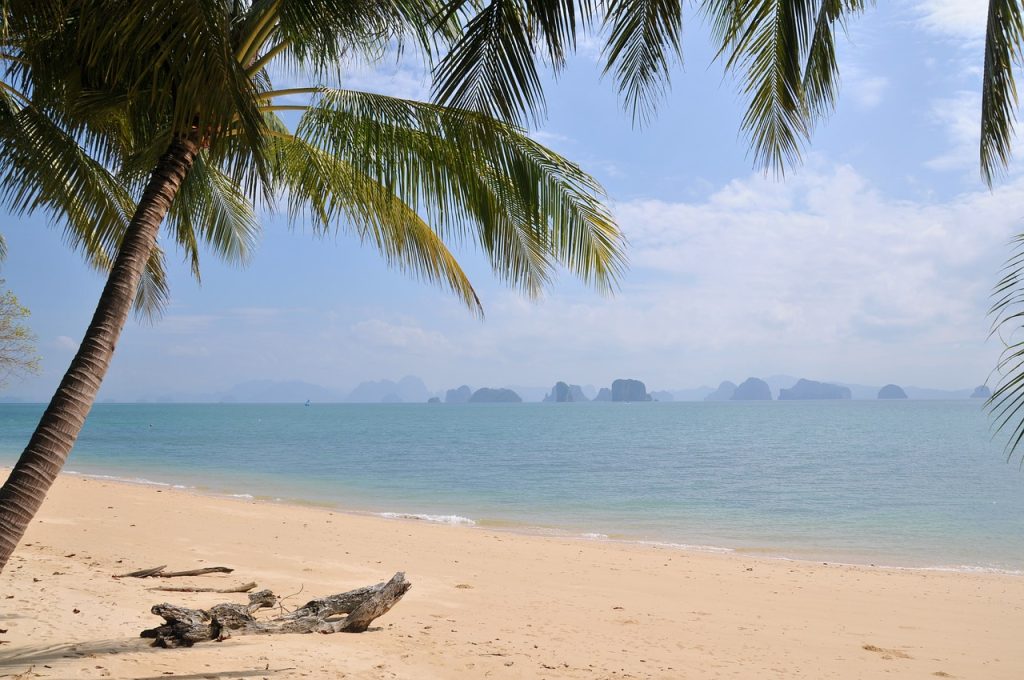 Пляж Клонг Джарк